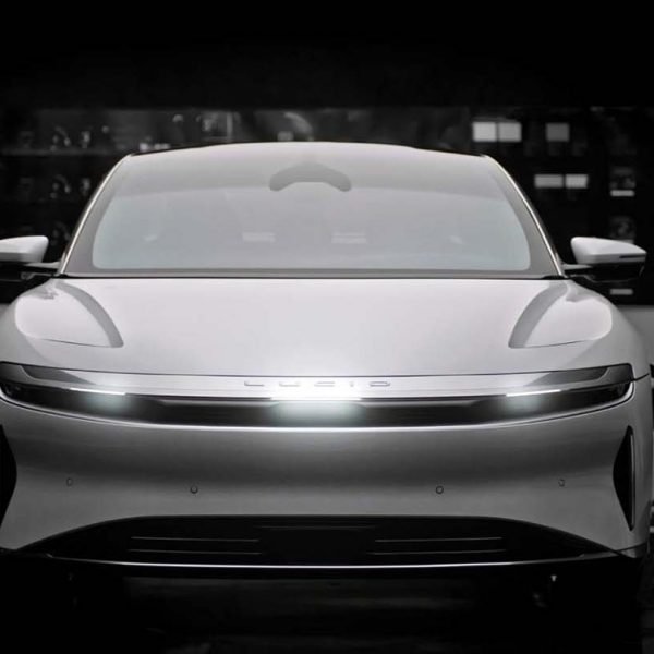 lucid air charging